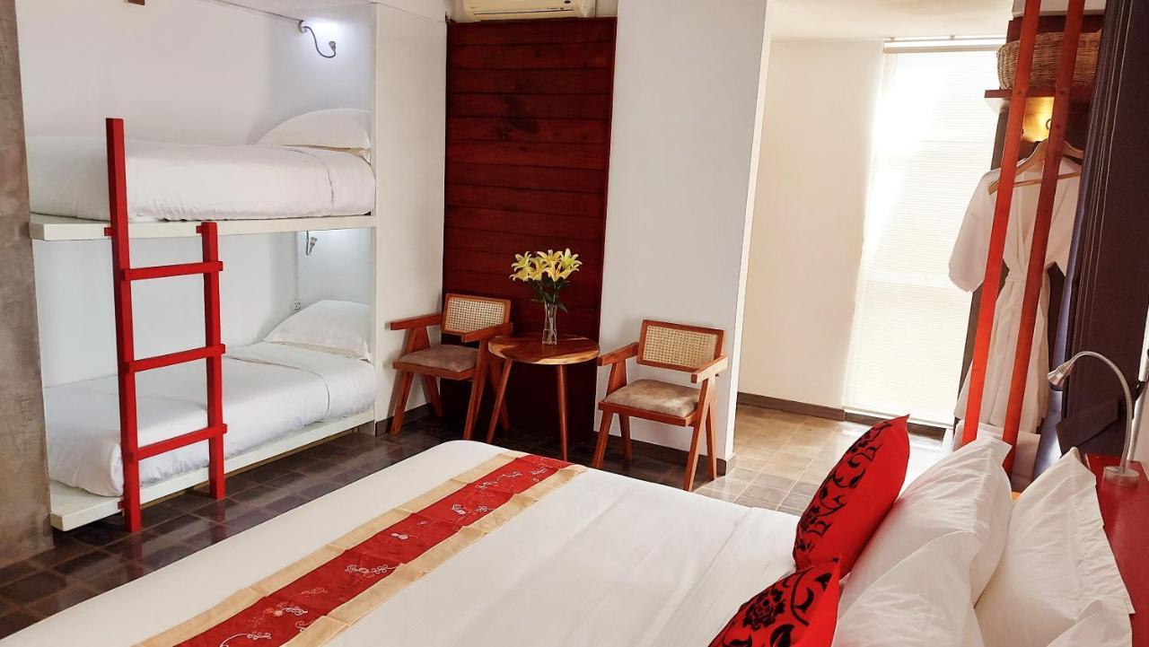 Sok Hotel And Coffee Siem Reap Bagian luar foto