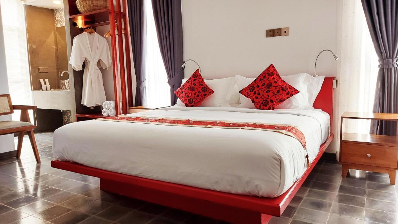 Sok Hotel And Coffee Siem Reap Bagian luar foto