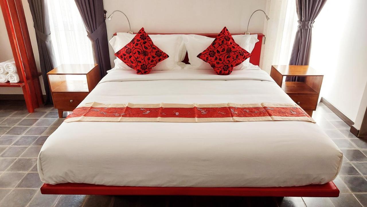 Sok Hotel And Coffee Siem Reap Bagian luar foto