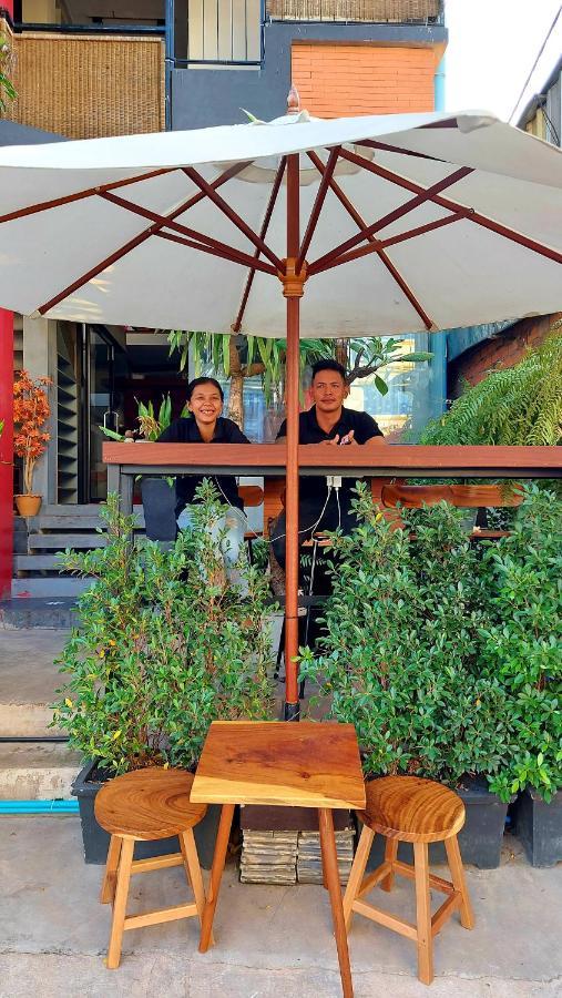 Sok Hotel And Coffee Siem Reap Bagian luar foto