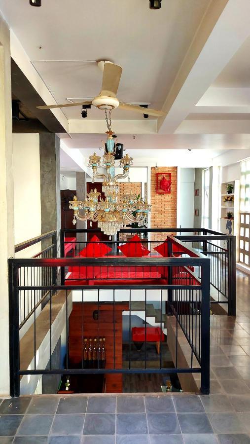 Sok Hotel And Coffee Siem Reap Bagian luar foto