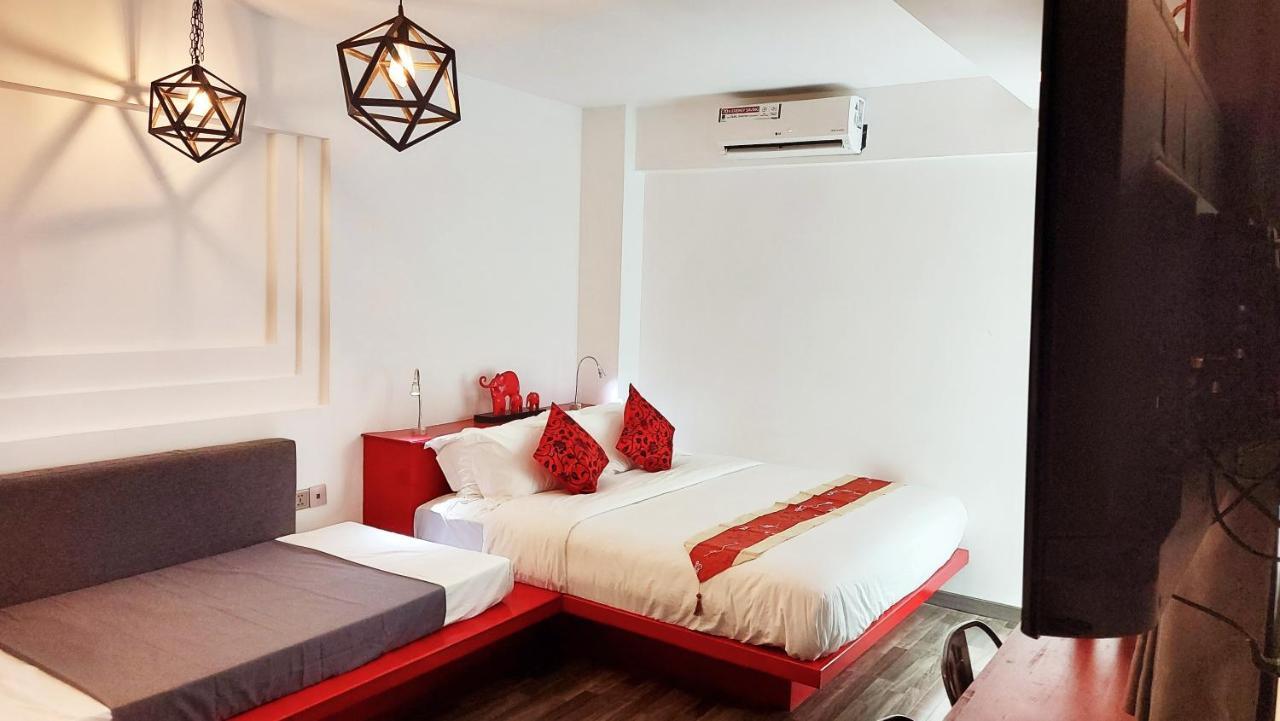 Sok Hotel And Coffee Siem Reap Bagian luar foto