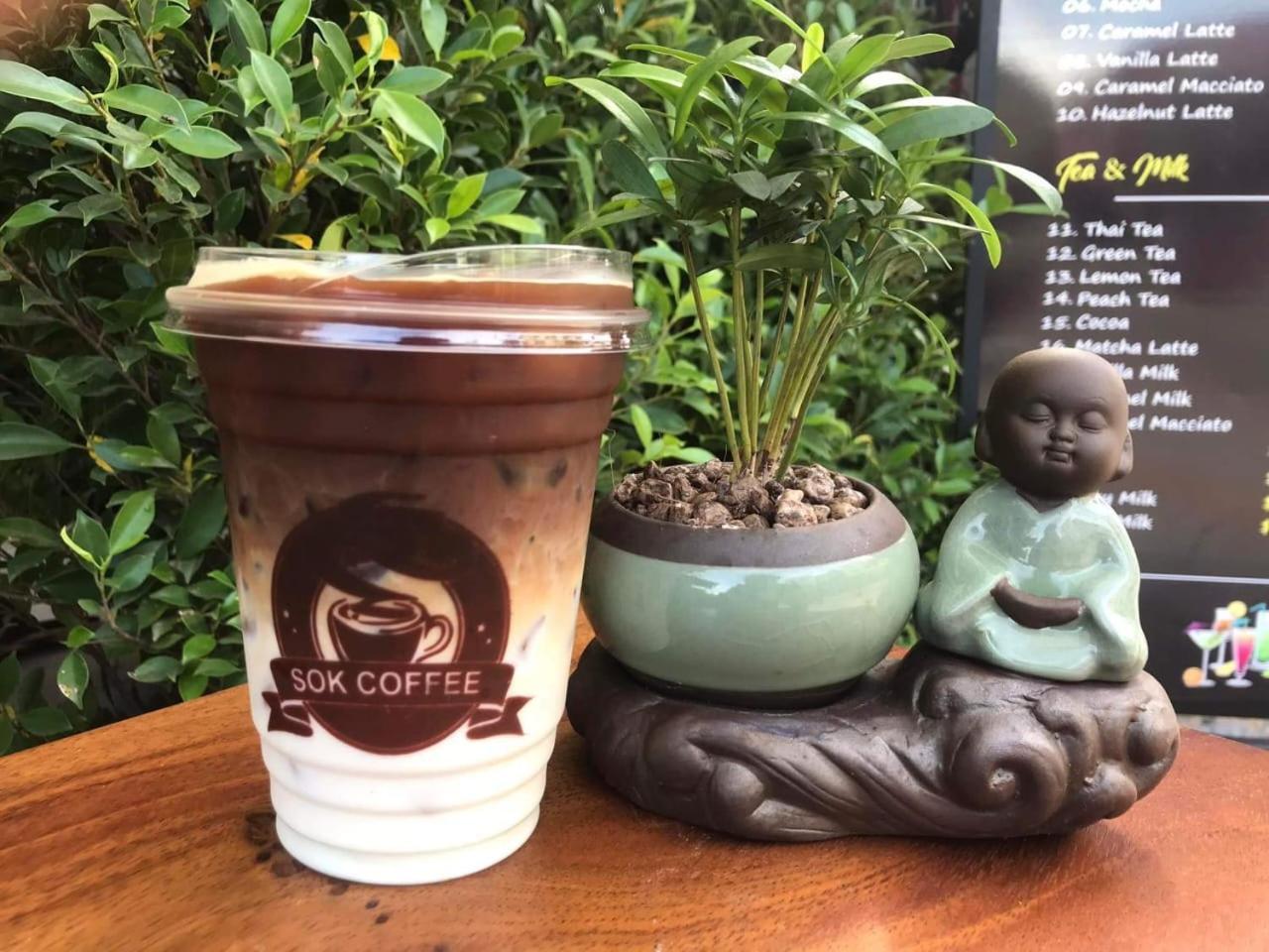 Sok Hotel And Coffee Siem Reap Bagian luar foto